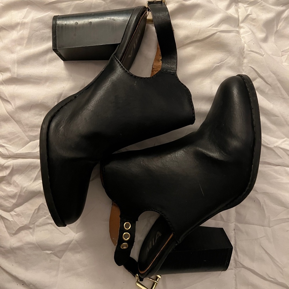 Mia Bootie